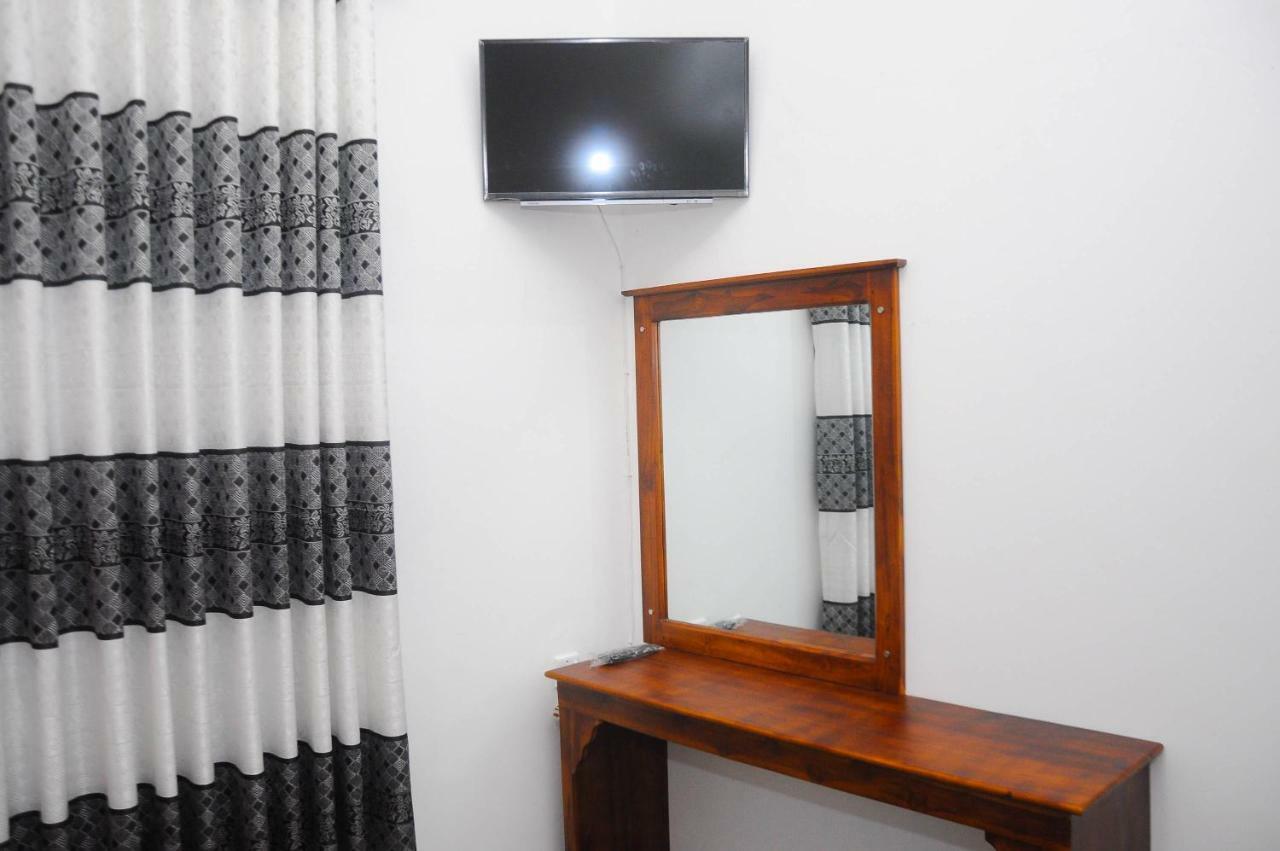 Restwell Homestay Дамбула Екстериор снимка