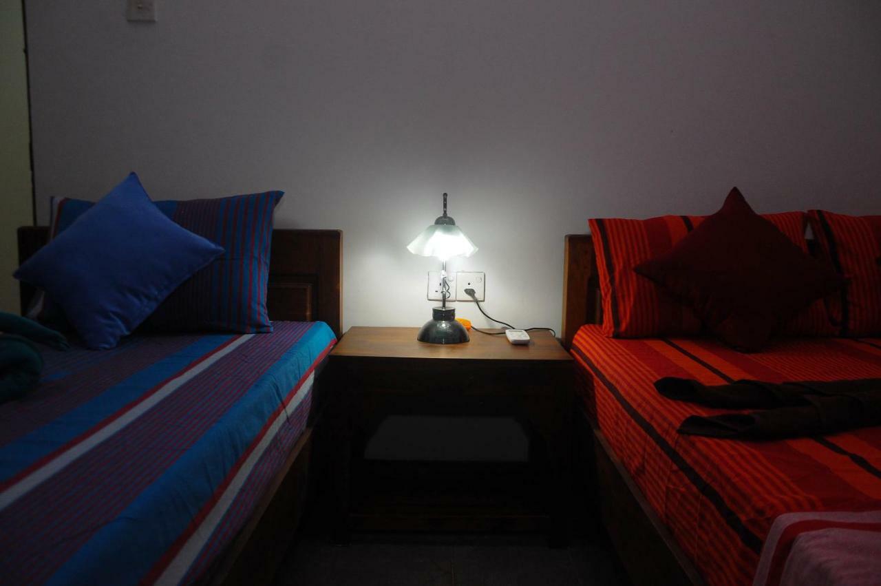 Restwell Homestay Дамбула Екстериор снимка