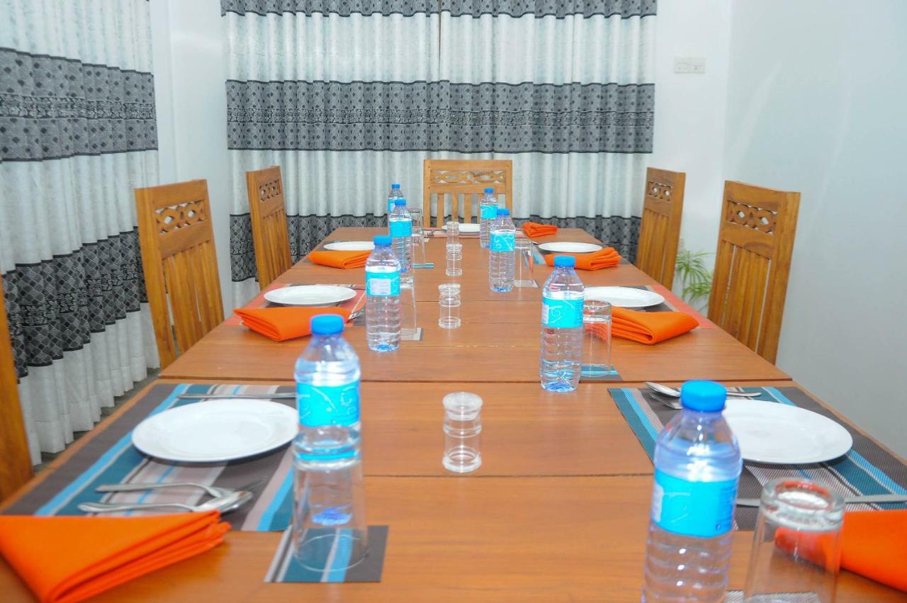 Restwell Homestay Дамбула Екстериор снимка