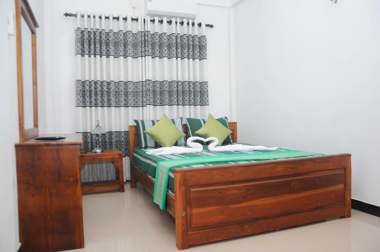 Restwell Homestay Дамбула Екстериор снимка