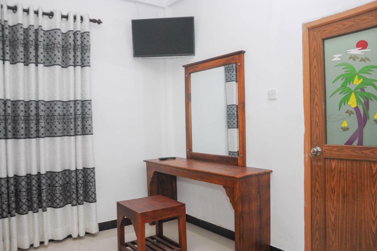 Restwell Homestay Дамбула Екстериор снимка